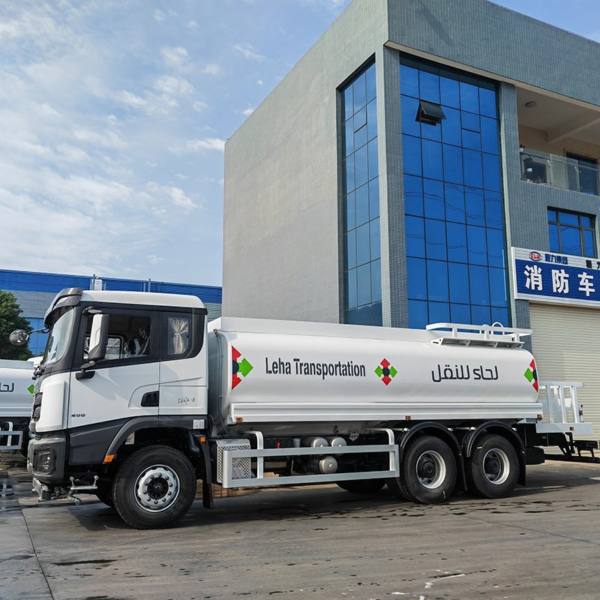 Shacman Water Sprinkler Truck 6X4 20cbm Spray Sprinkler Water Tank Truck for Sale