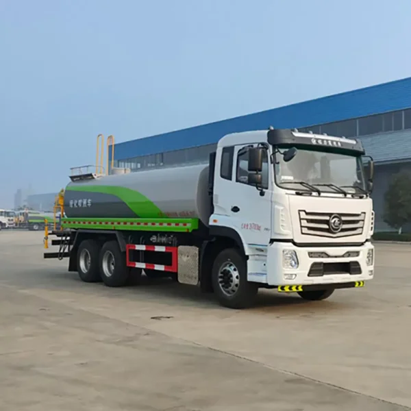Clw Brand 25000L HOWO Water Tank Truck with Weichai Diesel Powerful Engine 20ton Water Bowser