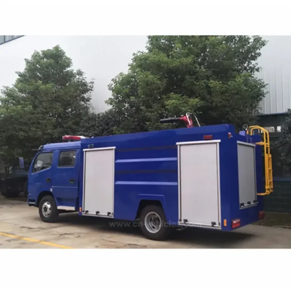 High Quality Double Cab LHD Rhd 3500 Liters Foam Tanker Fire Engine Truck for Sale