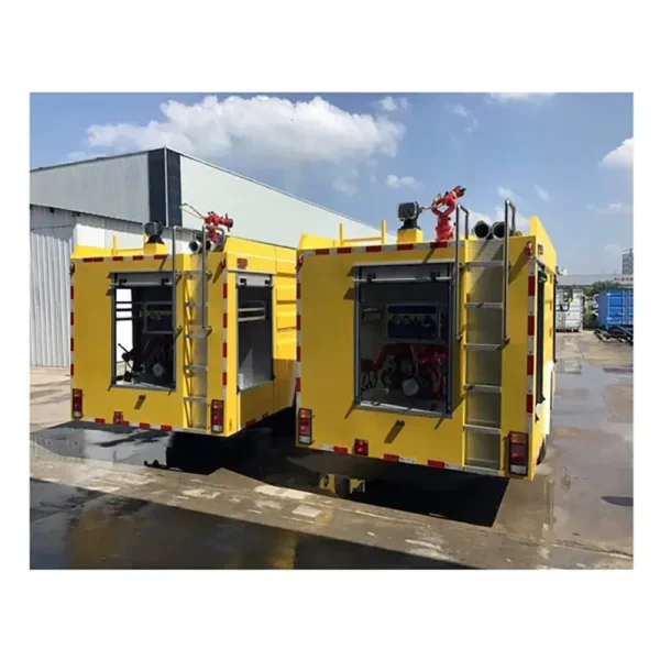 Isuzu Elf 3m3 Water and 1m3 Foam Fire Engine Fire Fighting Truck for Sale
