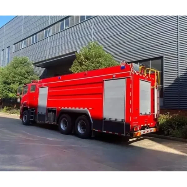 主图5 Isuzu Giga Fire Fighting Truck Water Powder Foam Tank Fire Truck for Sale