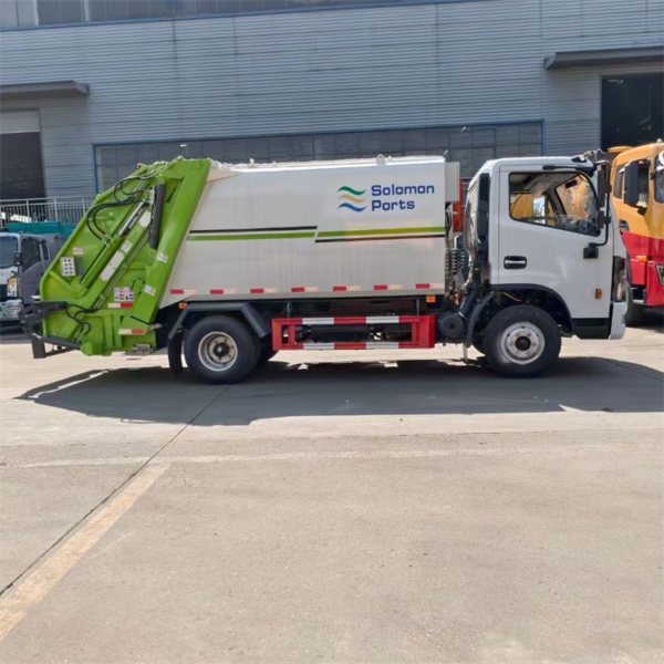 Factory Price 4X2 7cbm Compress Garbage Truck