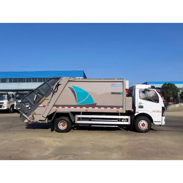 Dongfeng 4X2 7m3 Small Compactor Garbage Truck for Sale