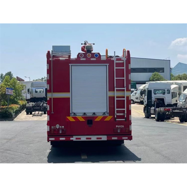 Factory Price Sinotruk 6X4 HOWO 12000-Liters Foam Water Tank Fire Fighting Truck for Sale