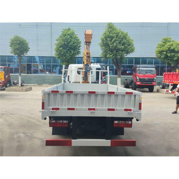 High Quality DFAC 4X2 Truck with Crane 3 Ton New Crane Truck for Sale