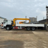 Sinotruk HOWO 10 Ton 12ton Telescopic Boom Crane Mounted Truck 6X4 Truck Crane for Sale