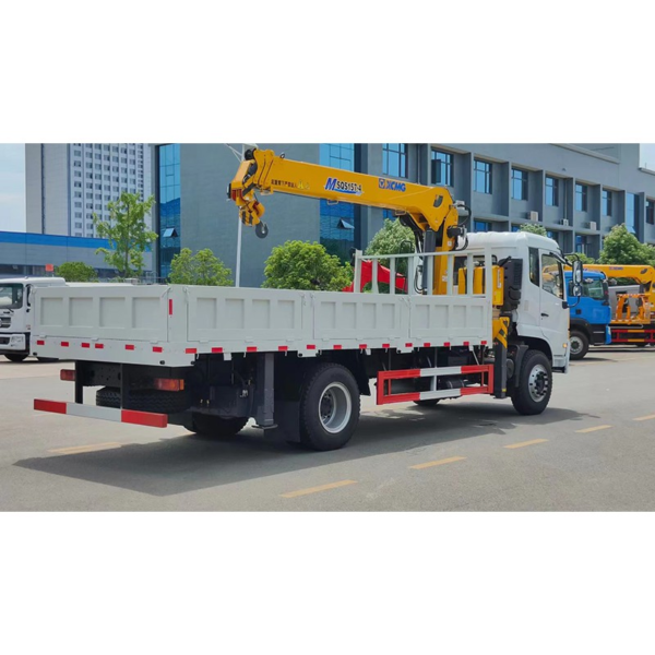 Dongfeng 4X2 Truck Mounted Crane 5 Ton 8ton Telescopic Boom Crane Truck for Sale