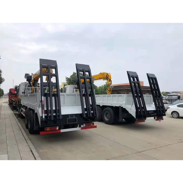 HOWO 8X4 Truck Mounted Crane 14 Ton Telescopic Knuckle Boom Crane Truck with Rear Ladder