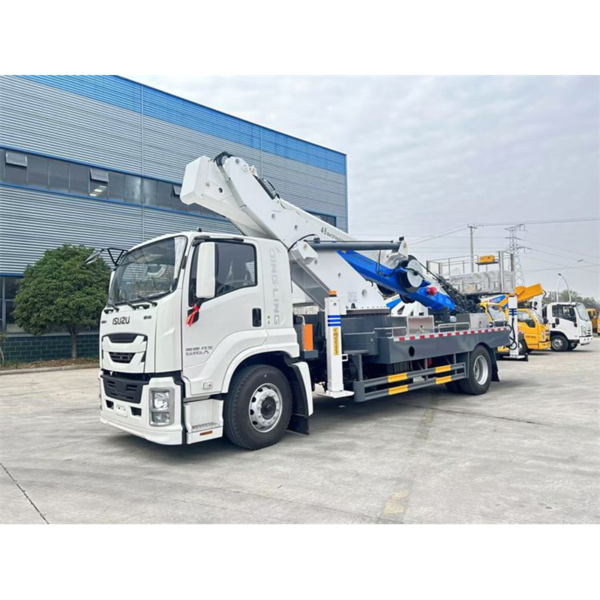 Factory Price 1suzu Giga 45m Aerial Work Platform Truck Hydraulic Telescopic Straight Boom Lift Truck