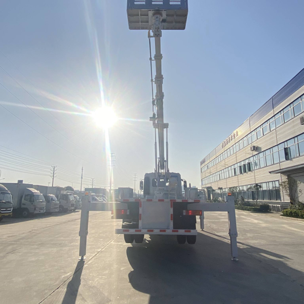Factory Directly Sell Dongfeng 24m Aerial Working Platform Truck