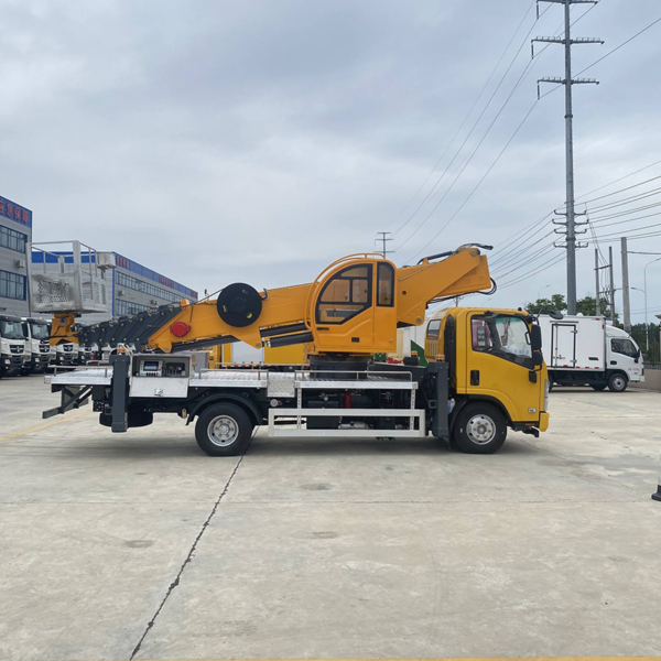 1suzu Kv100 4X2 28m 30m Aerial Manlift Work Platform Truck with Bucket Price