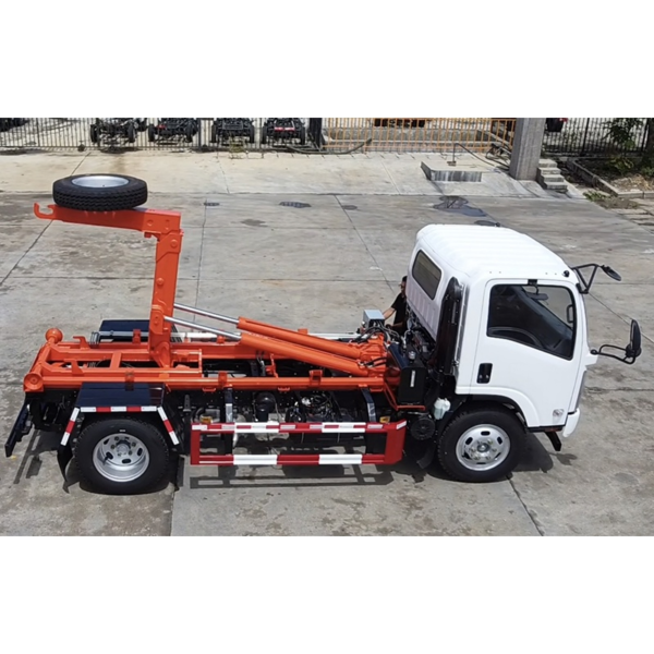 1suzu 4X2 Hook Loader Lift Waste Collection Container Bin Garbage Truck