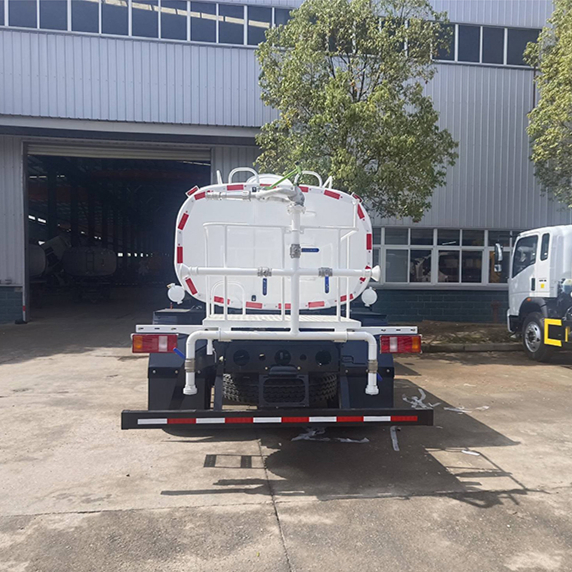 主图6 Hot Selling HOWO Water Spray Truck Diesel Water Supply Truck Small 5cbm Green Spraying Vehicle