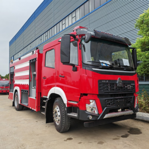 China Factory Price HOWO 4X2 8cbm Emergency Fire Rescue Engine Water Tank Fire Fighting Truck