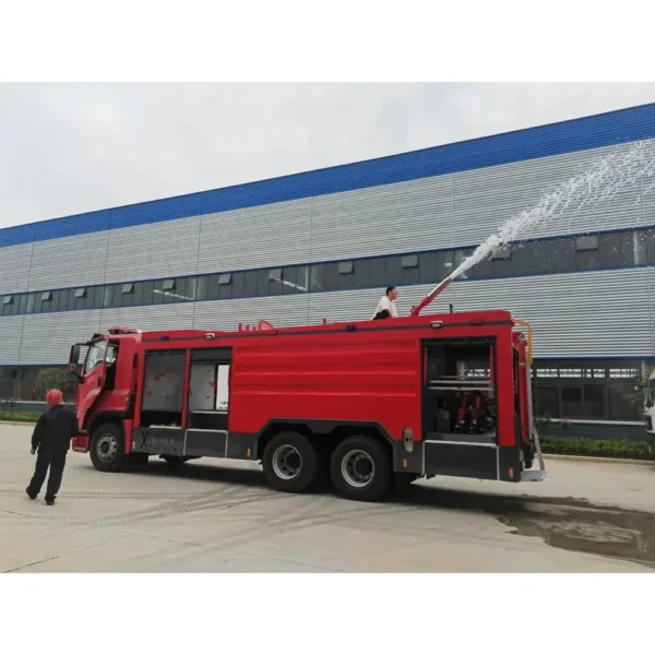 Low Price Isuzu Giga 12000L Fire Fighting Truck for Sale