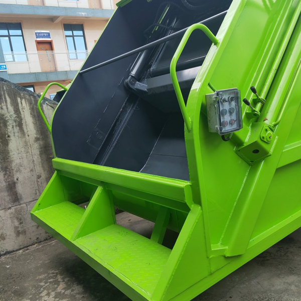 High-Performance HOWO Waste Garbage Compactor Truck for Efficient Urban Waste Management