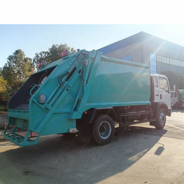 High Quality HOWO 8m3 10m3 Rubbish Trash Garbage Compactor Truck for Sale