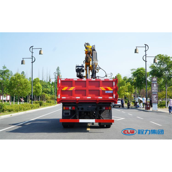 Factory Price Sinotruk HOWO 4X2 Grab Type Dump Garbage Removal Truck with Crane