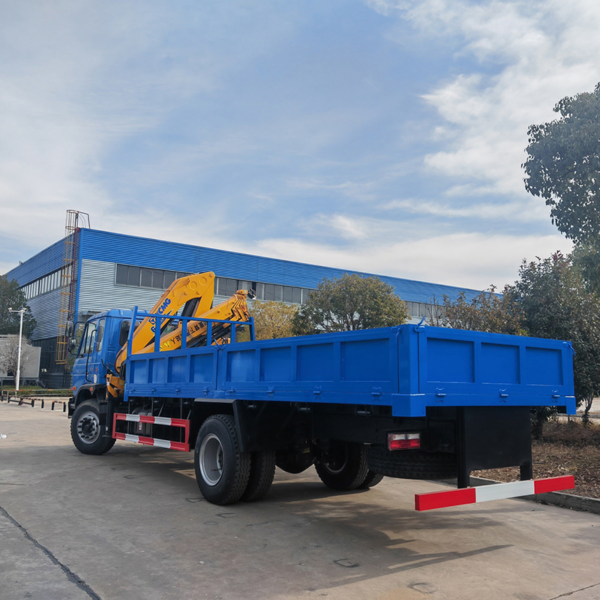 China Dongfeng 4X2 Crane Truck 8 Tons 10 Tons Fold Boom Crane Truck for Sale